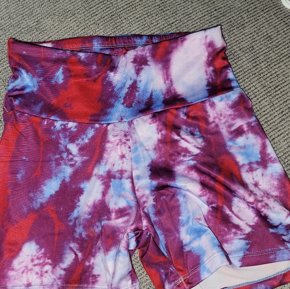 Yoga Booty Scrunch Shorts